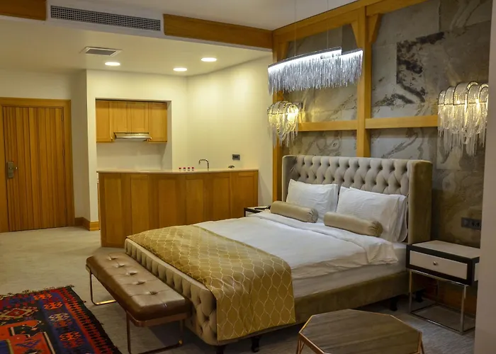 Shirvanshah Hotel