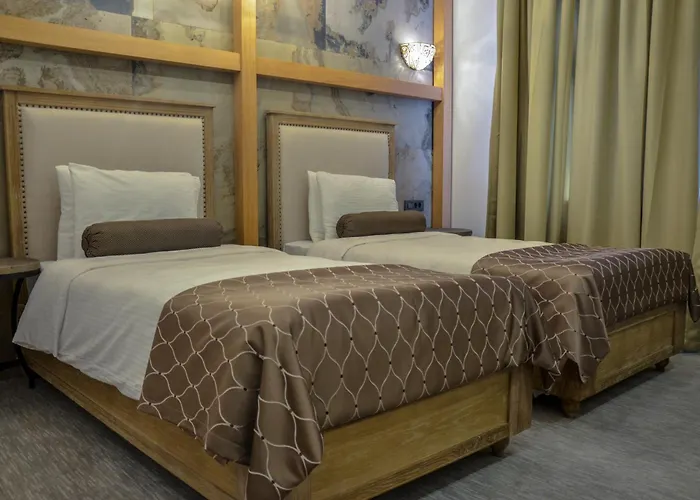 Shirvanshah Hotel